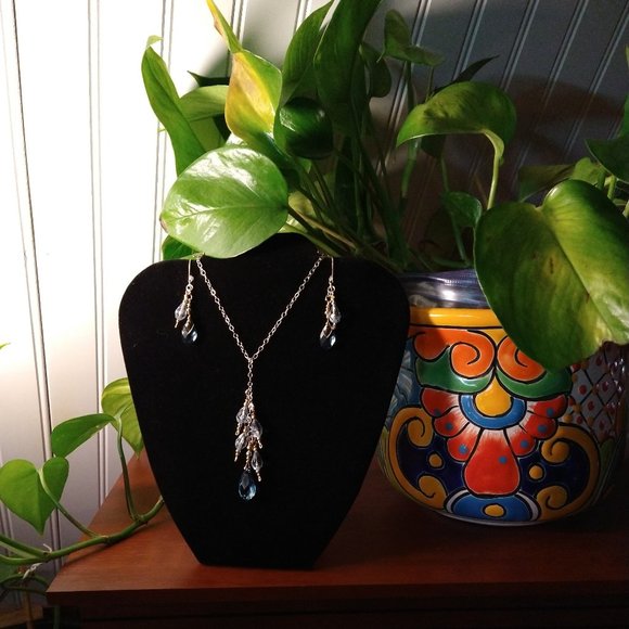 CCLLCDesigned Wired "Silver, Bleu and Gold" - Picture 1 of 3
